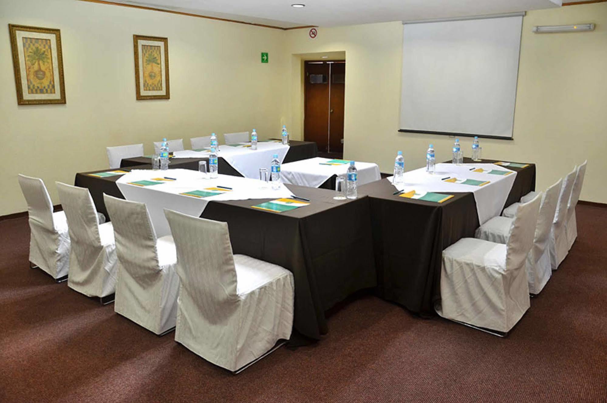 Hotel Gamma Ciudad Obregón Business photo